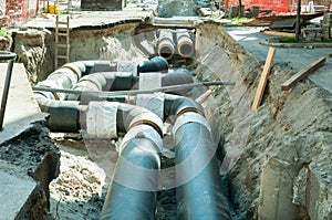 Reconstruction and replacement of underground district heating system in the city with new pipes.