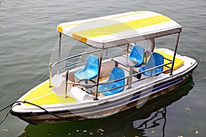Recreation boat