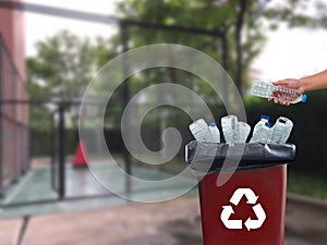 Recyclable garbage consisting glass Savings plastic Plastic Envi