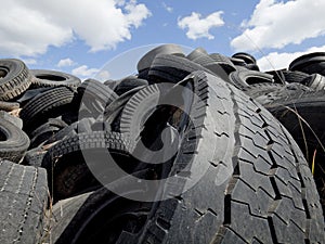 Recycling tires