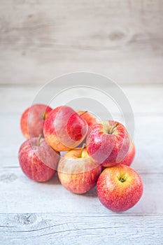 Red apples