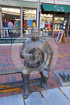 Red Auerbach statue, Boston, Massachusetts, USA