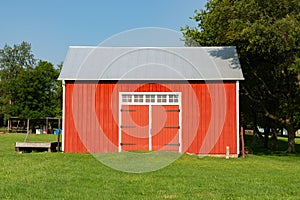 Red barn at Chaplin Creek