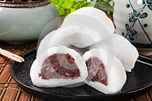 Red bena daifuku photo