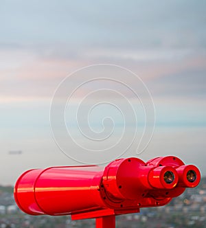 Red binocular