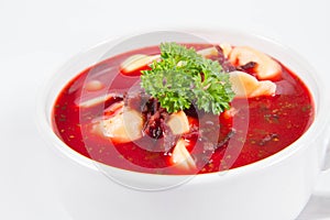 Red borscht with dumplings