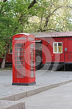Red British telephone booth