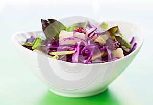 Red cabbage salad