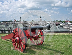 Red cannon