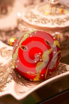 Red Christmas ball with ornaments - Christbaumschmuck