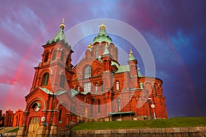 Iglesia en arcoíris, finlandia 