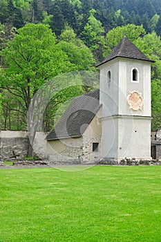 Červený klášter (slovensky: Červený klastor)