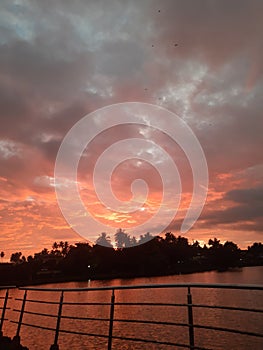Red clouds sunset view mind-blowing pictures lake view water