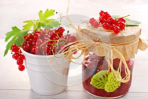 Red currant homemade preserve