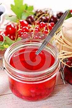 Red currant homemade preserve