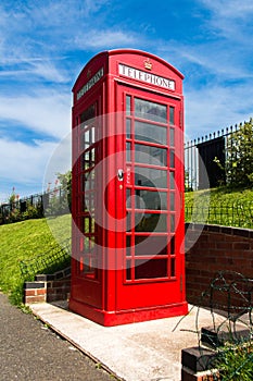 Red english phone box