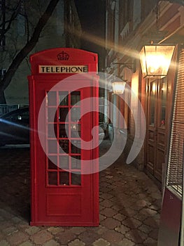 Red English telephone booth