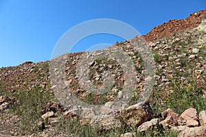 Red freestone in a stonemine