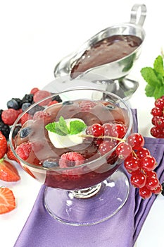 Red fruit jelly