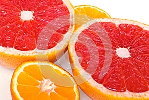 Red grapefruits and mandarines
