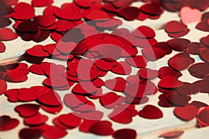 Red heart confetti. Valentins da concept