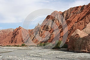 Red mountains along the Karakorum Highway