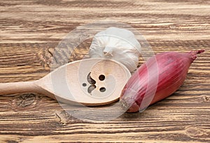 Red onion and garlic