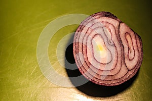 Red onion on the green tablet