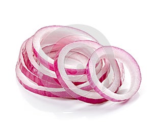 Red onion slices