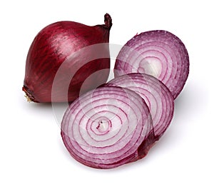 Red onions with slices