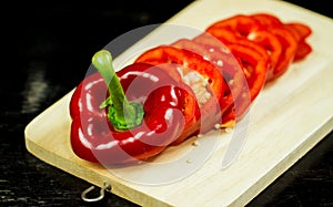 Red pepper slices