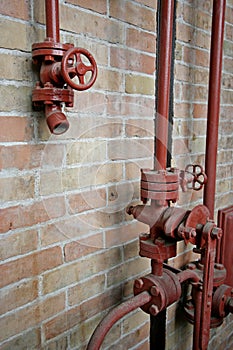 Red pipes - Vertical view