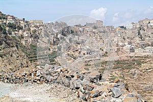 Red rocks and decorated old houses of Manakhah