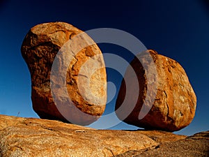 Red rocks of Devils Marbles