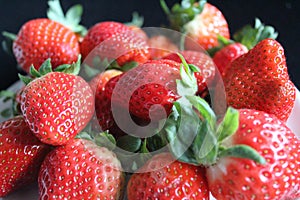 Red strawberry fruit green healthy nutrition delicious dessert photo
