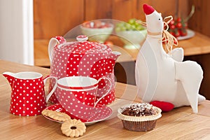 Red tea set