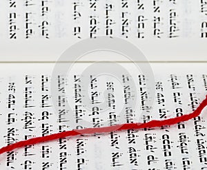 Red thread - the symbol of Kabbalah