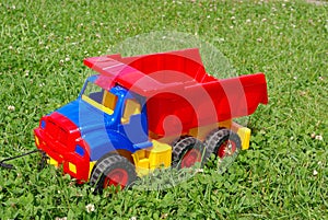 Red toy lorry