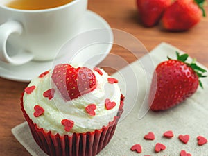 .Red velvet strawberry cup cake