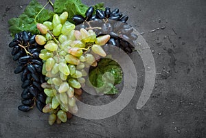 Red and white grapes