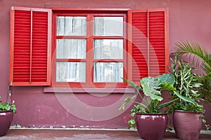 A red window