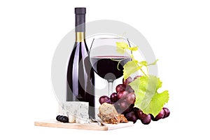 Red wine assortment of grapes and cheese