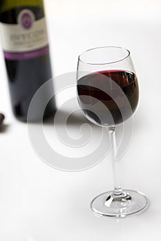Red wine in glas photo