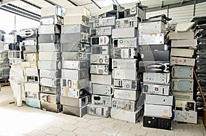 Reduce, reuse, recycle of discarded computers