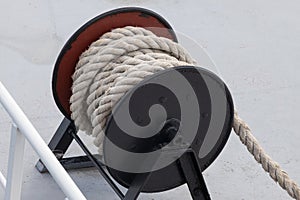 Reel with ship rope