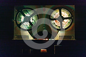 Reel to reel audio tape recorder with led light strip