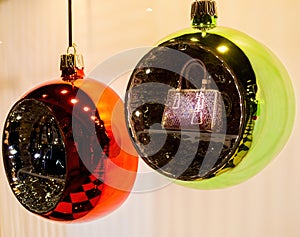 Reflected Luxury in Christmas Ornaments