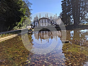 Reflecting pool