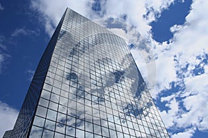 Reflection of clouds in skyscraper