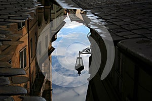 Riflessione da strade lampada 